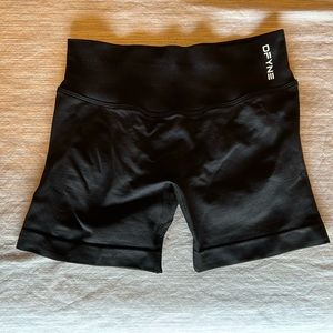 Brand new never worn DFYNE gym shorts